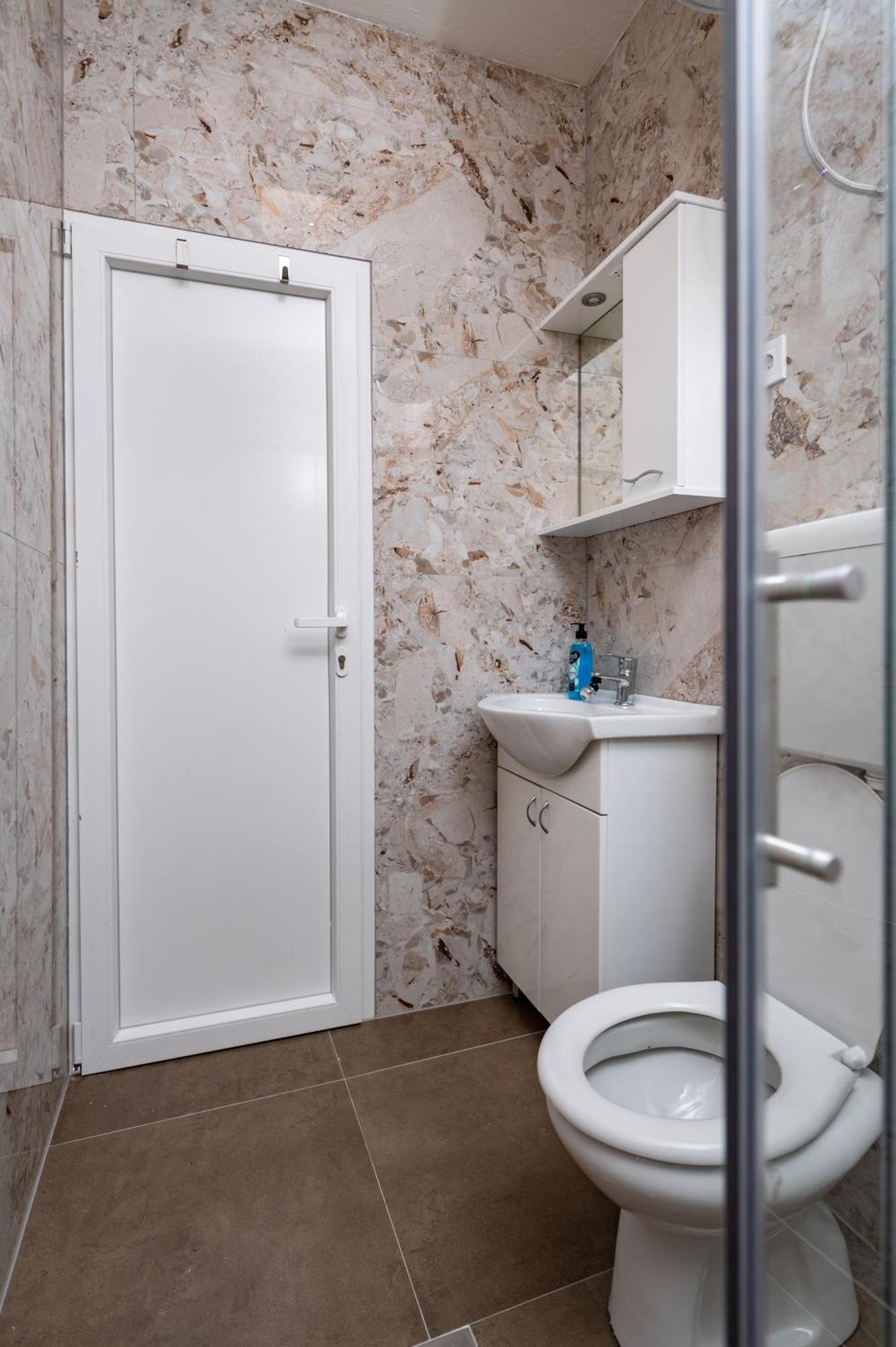 Apartmani Kaan Podgorica Exteriör bild