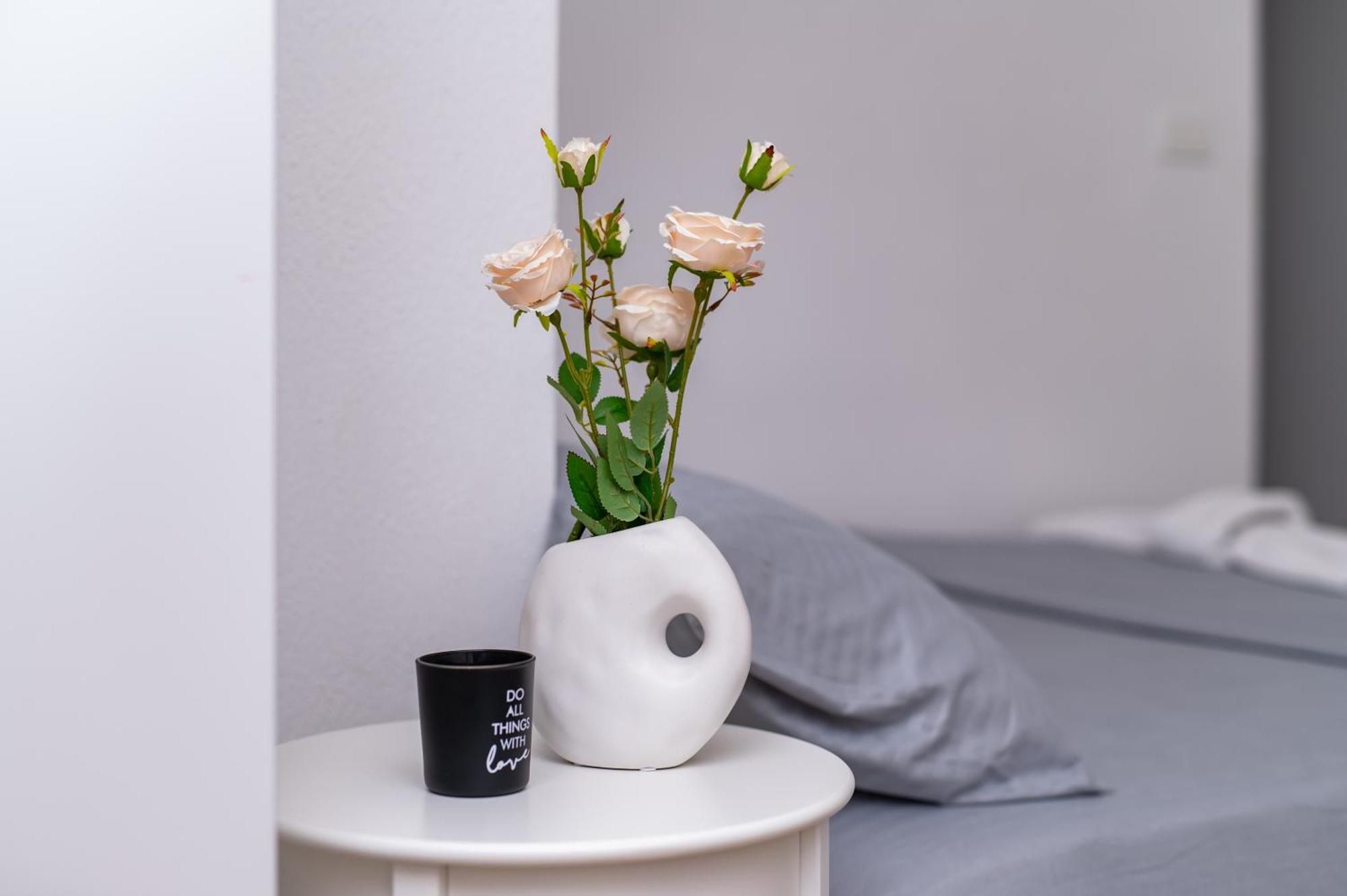 Apartmani Kaan Podgorica Exteriör bild